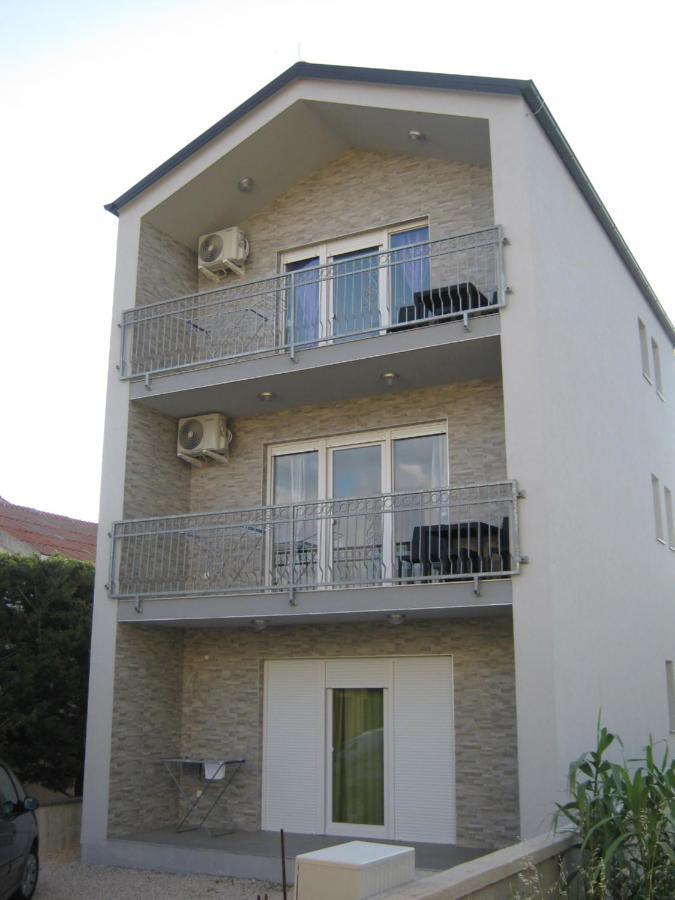 Apartmani Rebecca Vir Ngoại thất bức ảnh