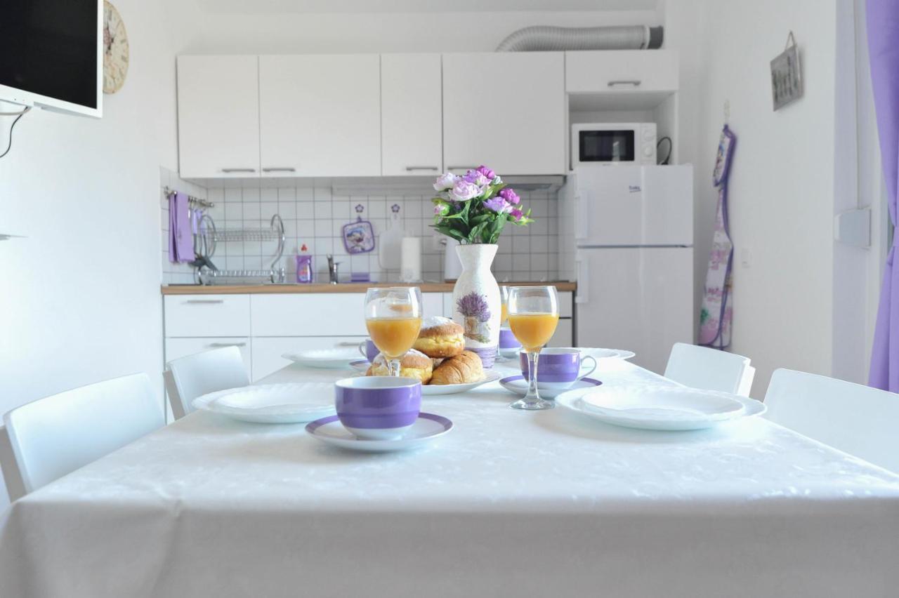Apartmani Rebecca Vir Ngoại thất bức ảnh