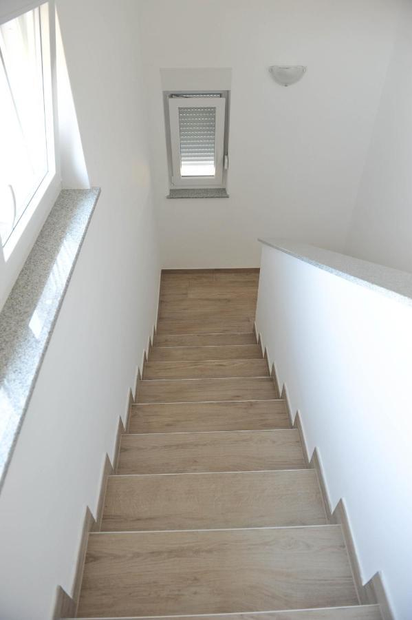 Apartmani Rebecca Vir Ngoại thất bức ảnh